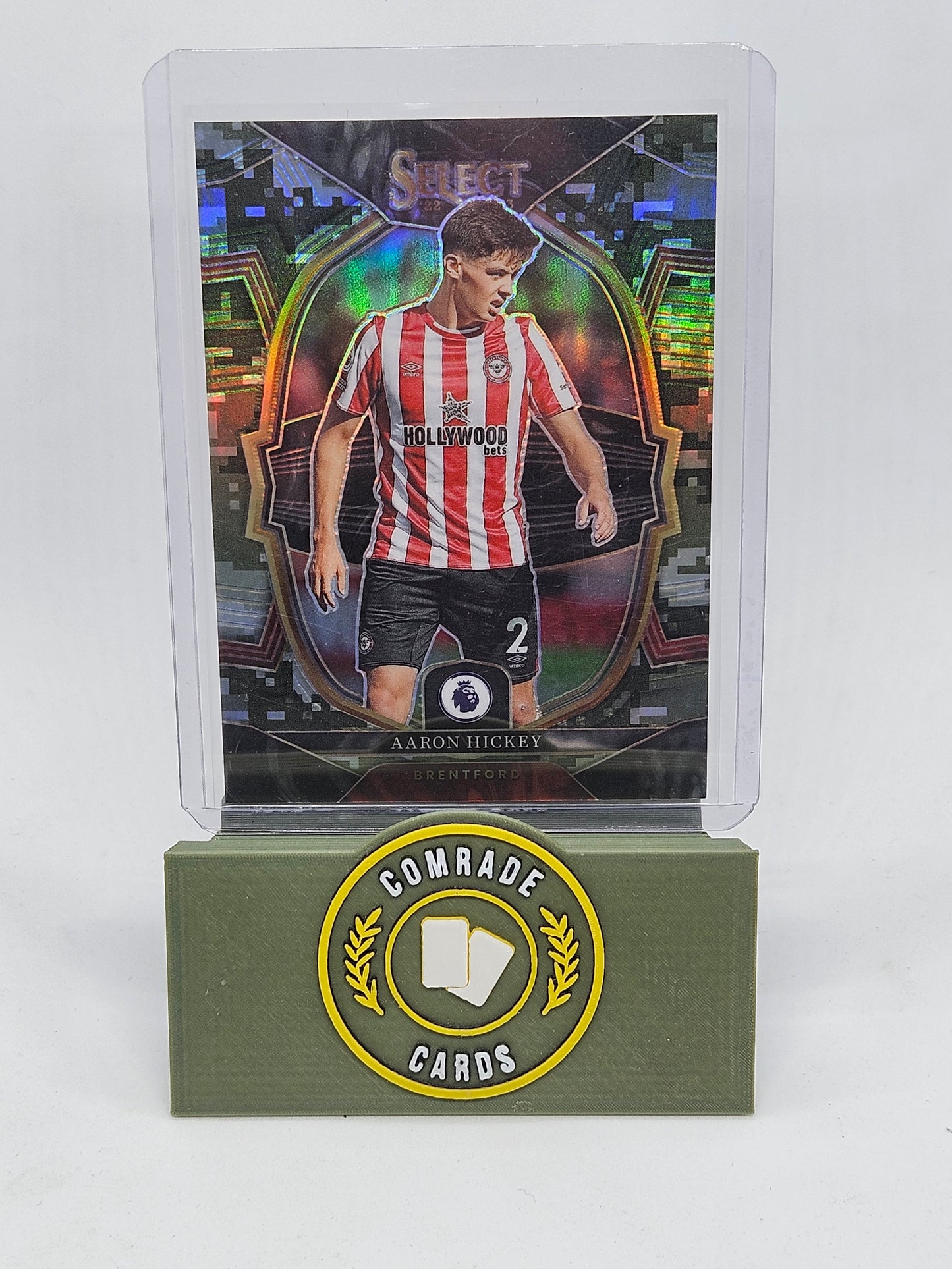 Aaron Hickey (Brentford) 085/225
