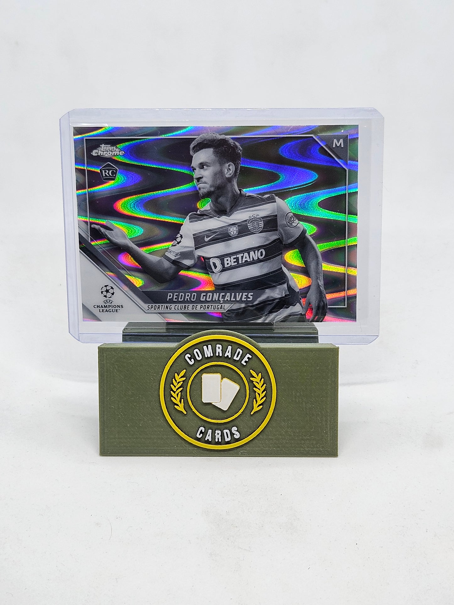 Pedro Goncalves (Sporting) Ray Wave Parallel Topps Chrome 2021-2022