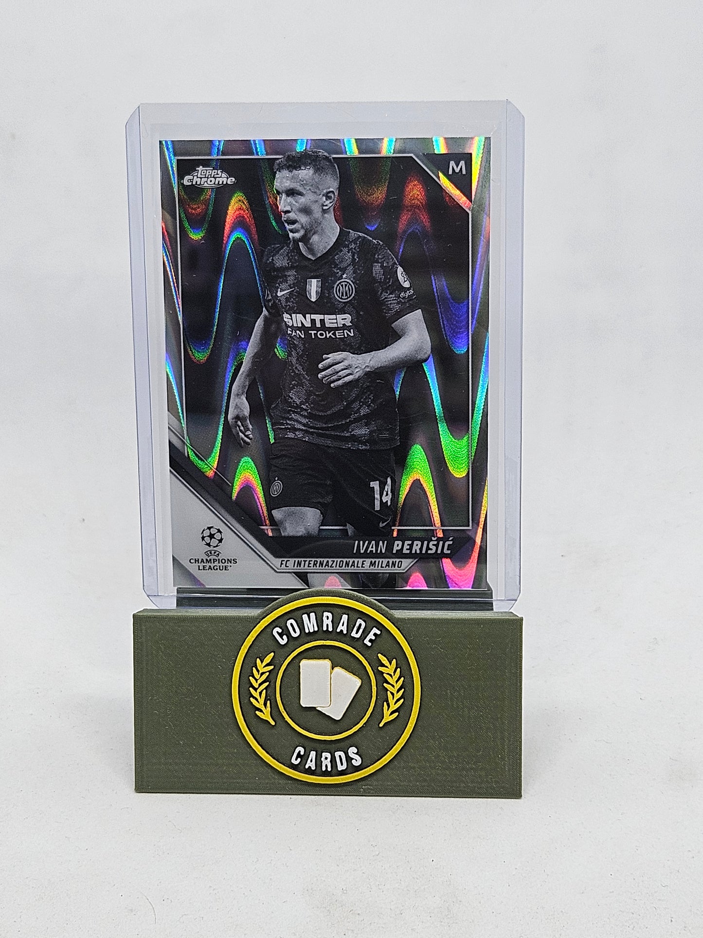 Ivan Perisic (Inter Milan) Ray Wave Parallel Topps Chrome 2021-2022