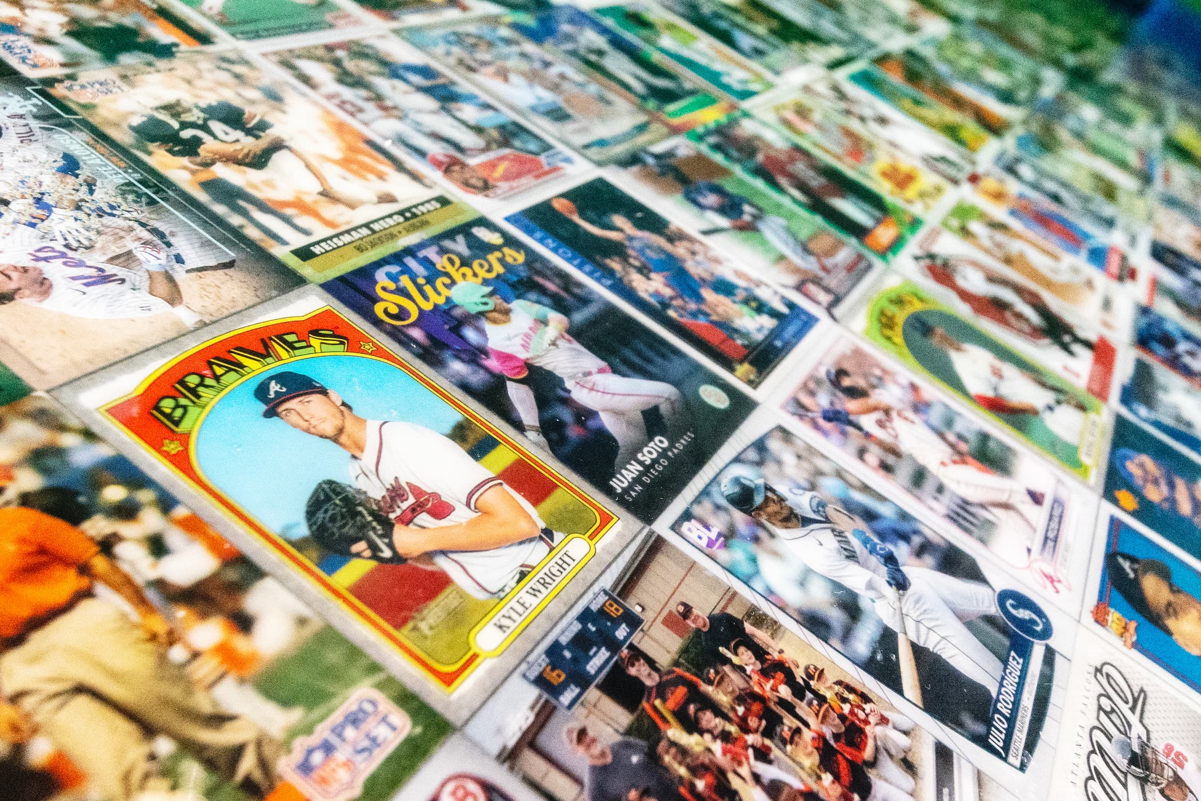 Building the Ultimate Sports Card Collection