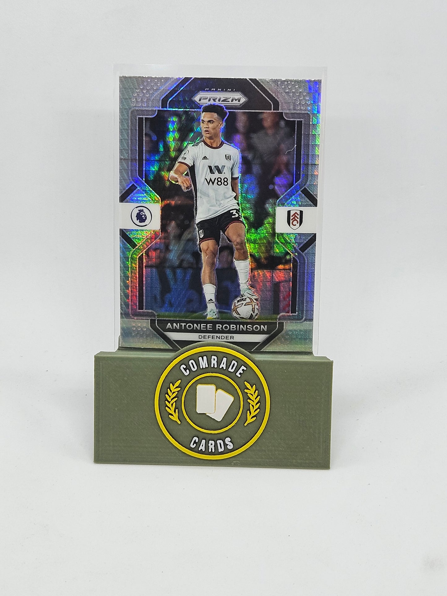 Antonee Robinson (Fulham) Silver Parallel Prizm 2022-2023