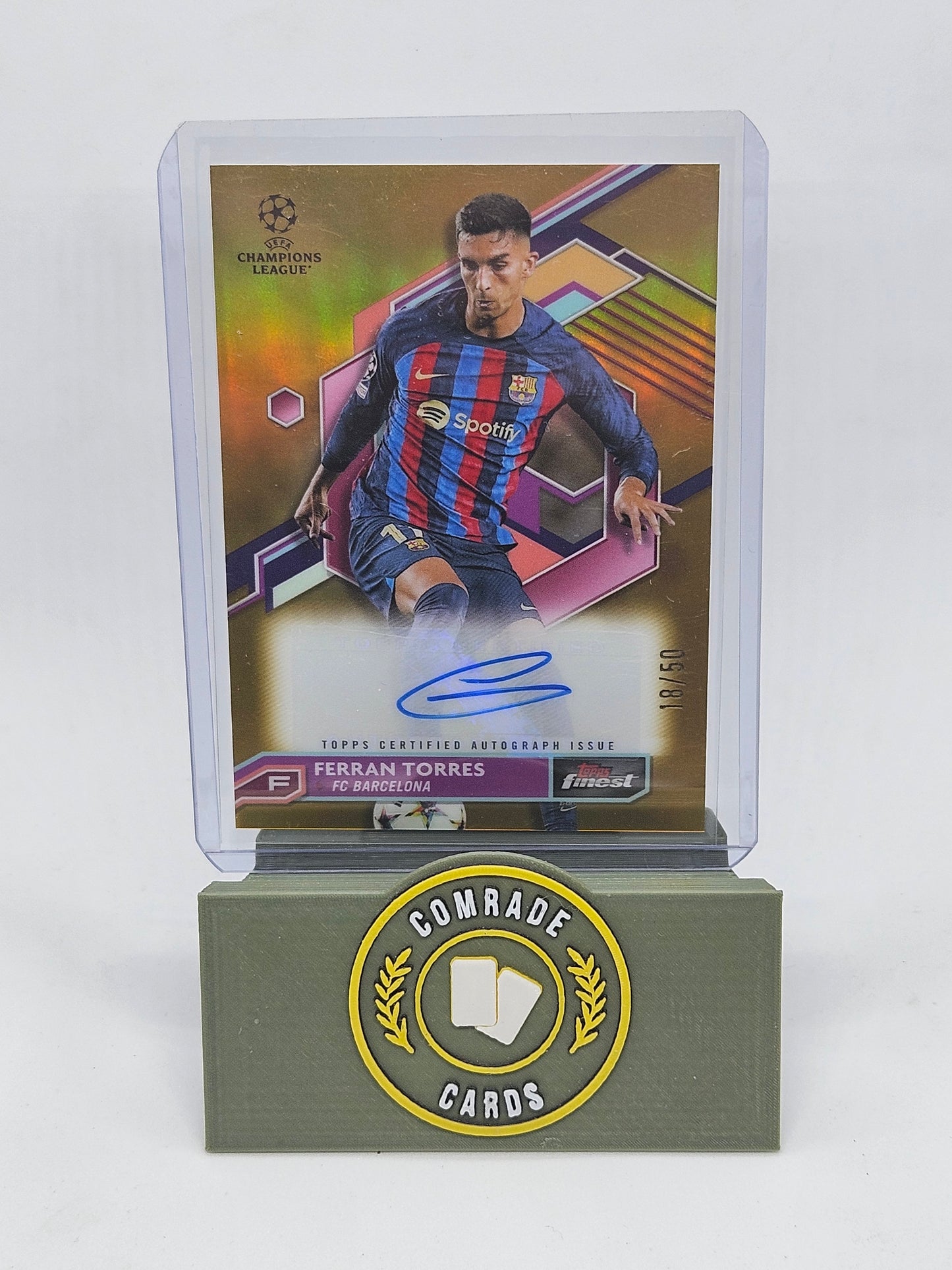 Ferran Torres (Barcelona) 18/50 Autographed Card