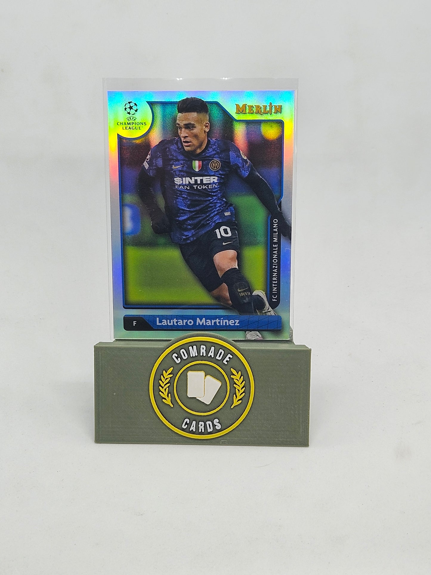 Lautaro Martinez (Inter Milan) Refractor Parallel Merlin Chrome 2021-2022