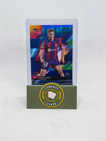 Fermin Lopez (Barcelona) 086/150 Topps Finest 2023-2024 (Damaged)