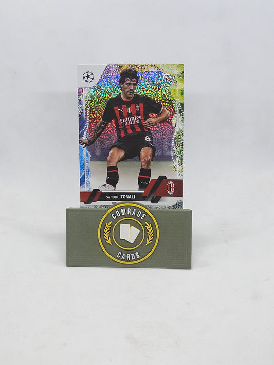 #128 Sandro Tonali - AC Milan Base Topps Carnaval 2022-2023