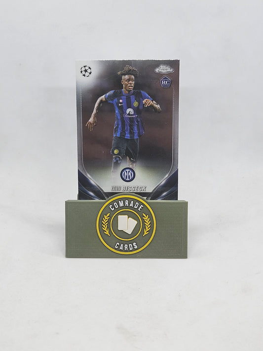 Yann Bisseck (Inter Milan) Base Topps Chrome 2023-2024