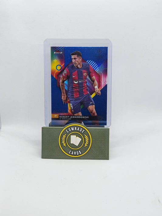 Robert Lewandowski (Barcelona) 042/150 Topps Finest 2023-2024