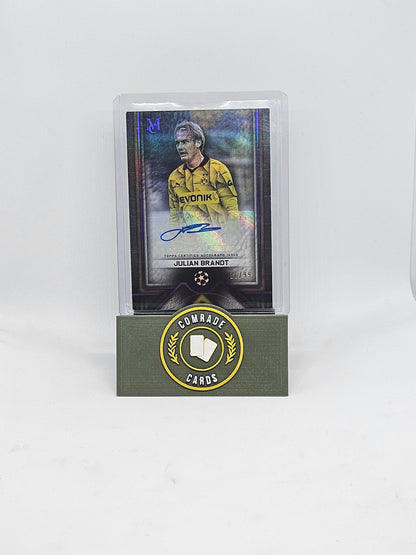 Julian Brandt (Dortmund) 26/99 Autographed Card Topps Museum 2023-2024