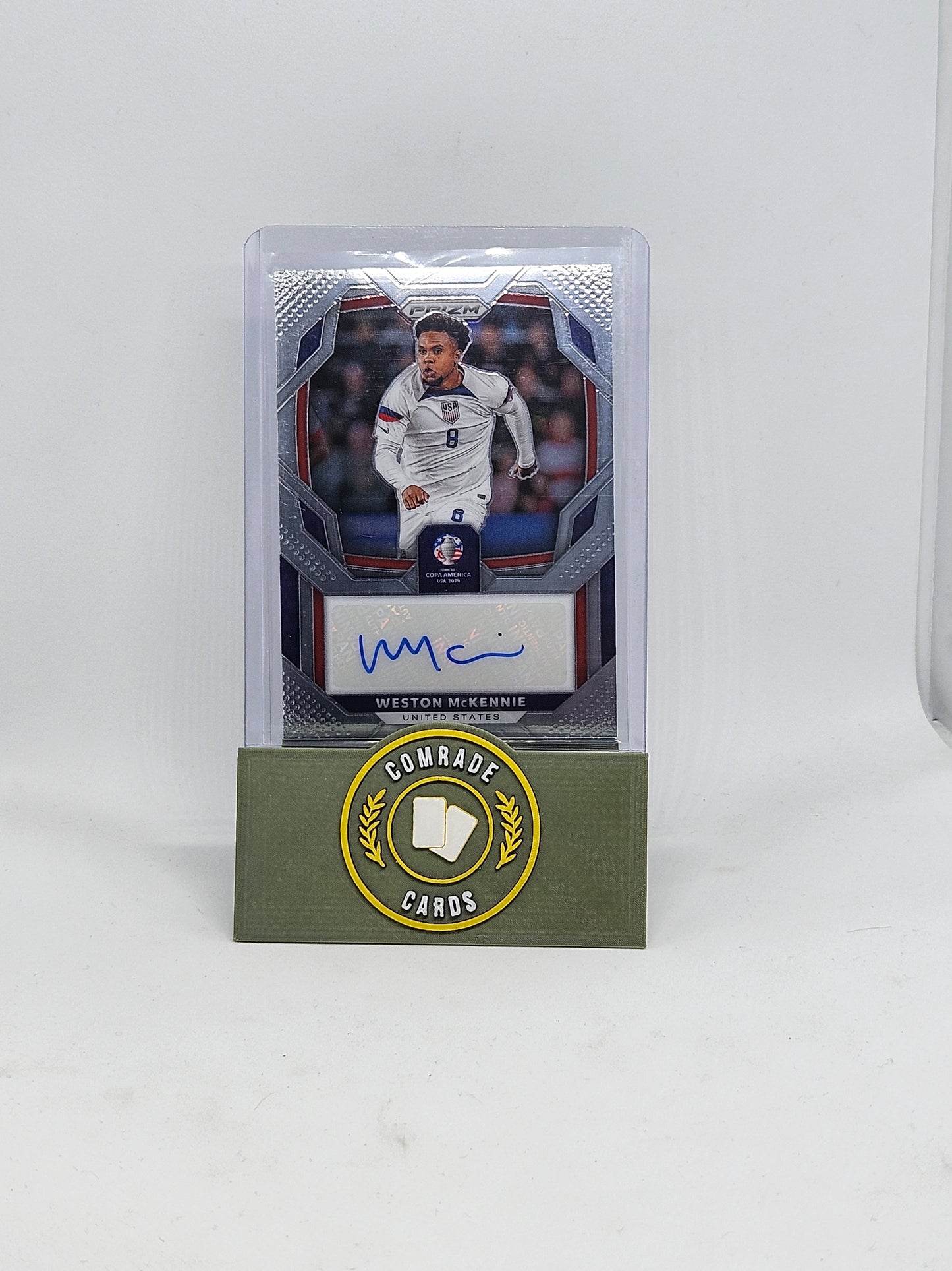 Weston Mckennie (USA) Autographed Card Prizm Copa America 2024