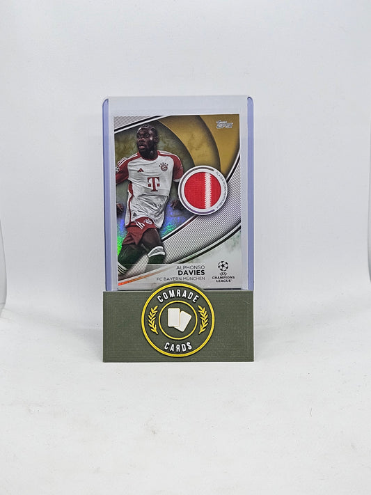 Alphonso Davies (Bayern München) 07/50 Patch Topps UCC 2023-2024