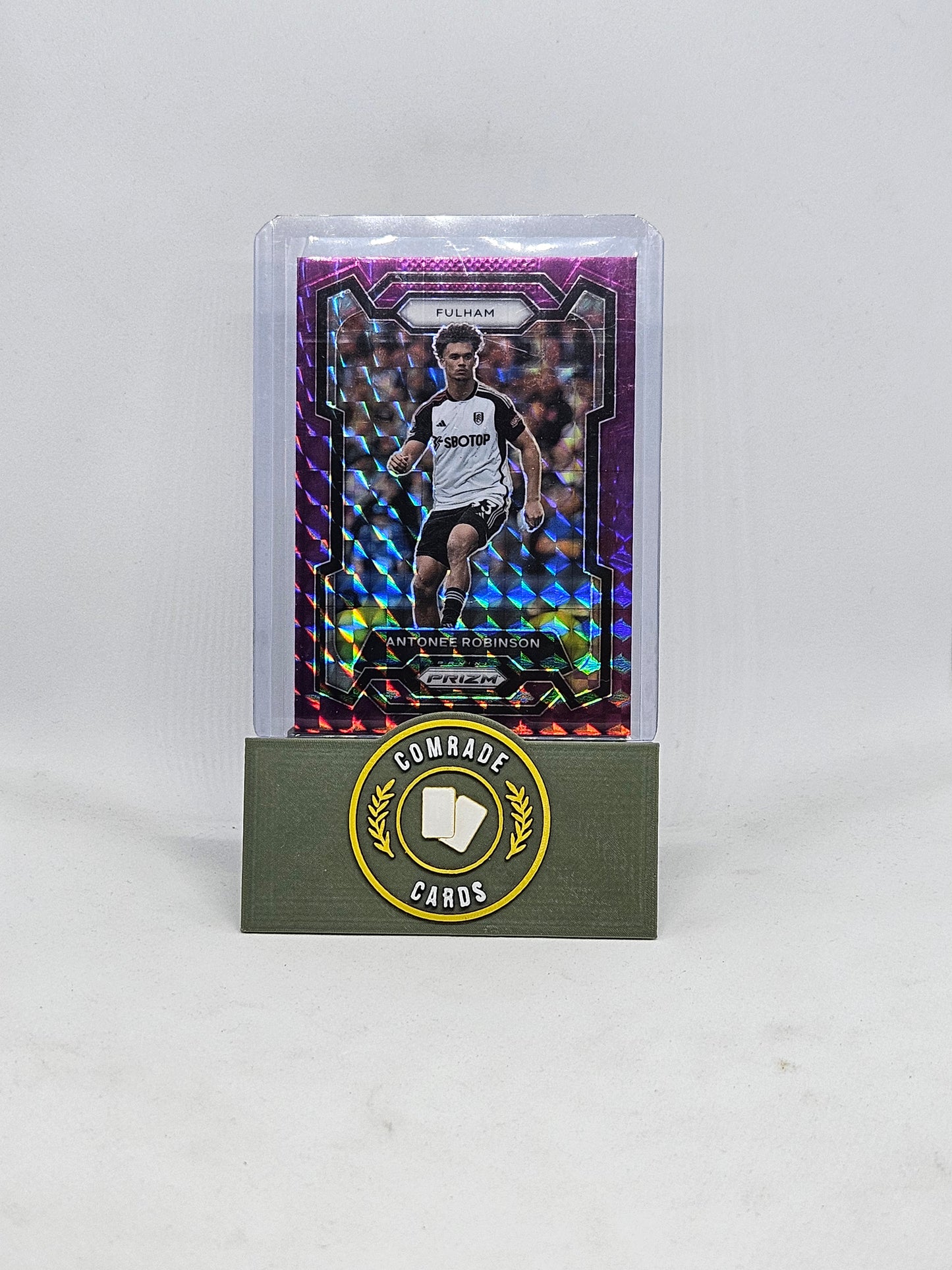 Antonee Robinson (Fulham) 048/140 Prizm Premier League 2023-2024