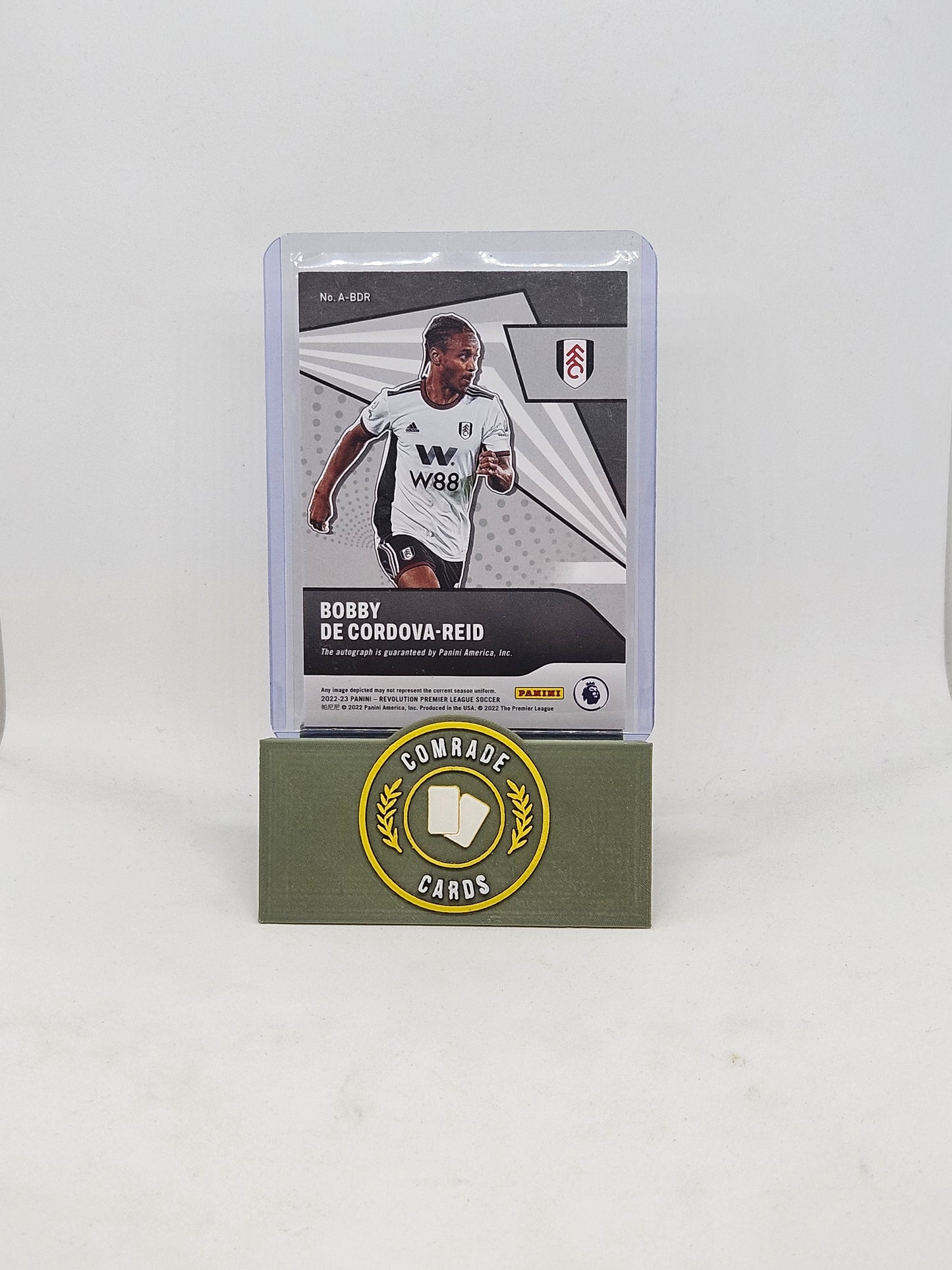 Bobby De Cordova-Reid (Fulham) Autographed Card Revolution 2022-2023