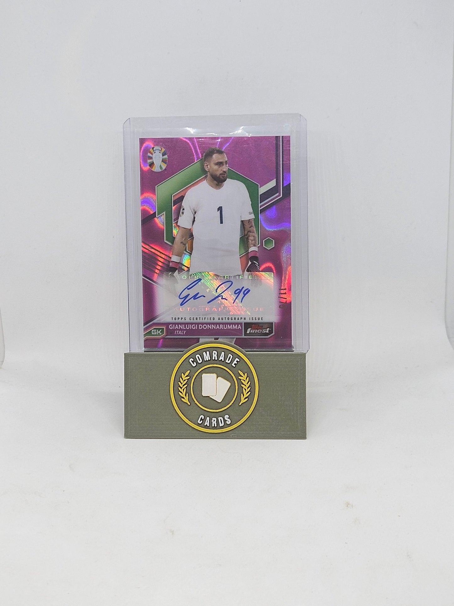 Gianluigi Donnarumma (Italy) 11/75 Autographed Card Topps Finest Euro 2024