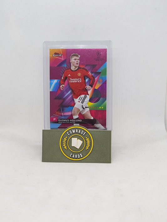 Rasmus Hojlund (Man United) 33/75 Topps Finest 2023-2024