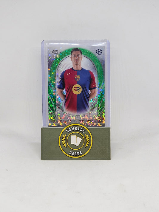 Robert Lewandowski (Barcelona) 48/99 Ultimate Stage Topps UCC 2023-2024